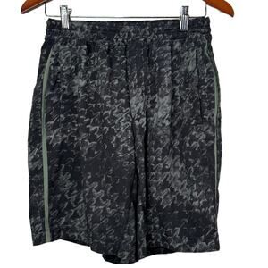 LULULEMON Pace Breaker Lined Shorts 9"  Mens Size M Gray Printed
